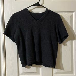 Womens v neck short sleeved sweater